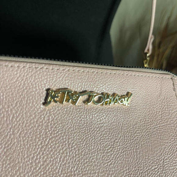 Betsey Johnson women's Crossbody bag that is pink in color - Picture 2 of 9